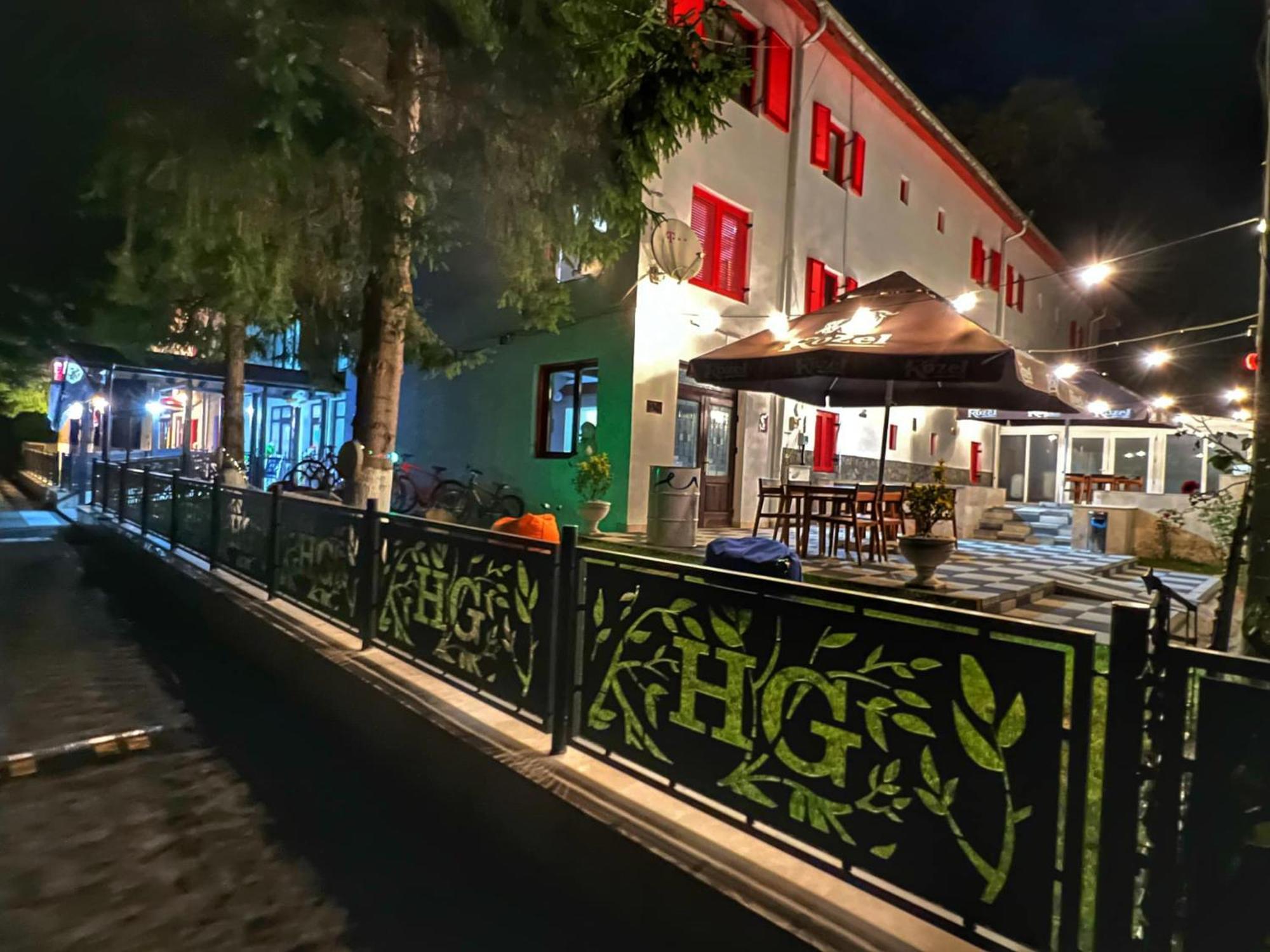 Hotel Galma Moroeni Eksteriør billede